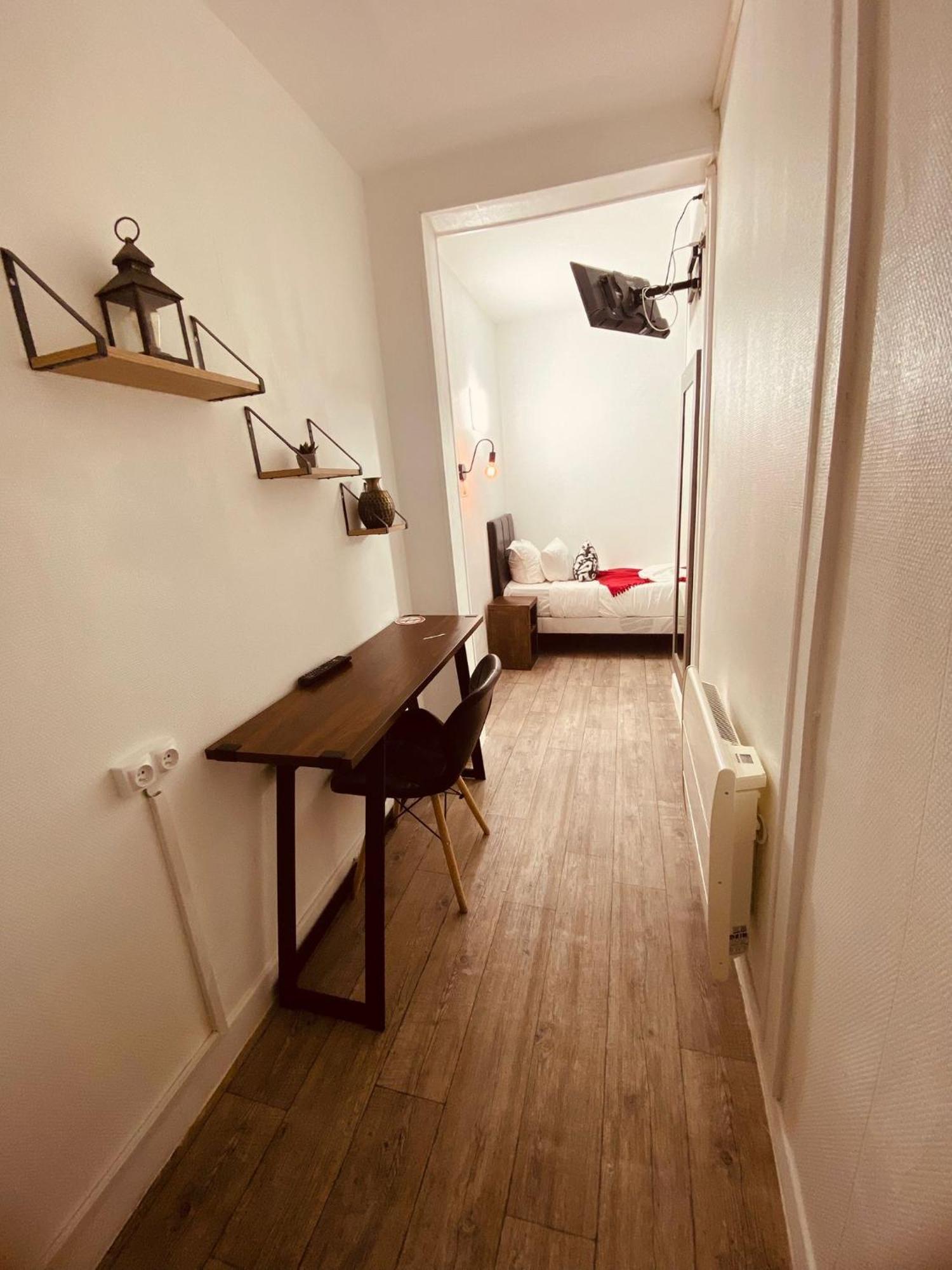 Hotel Louvain Paris Room photo